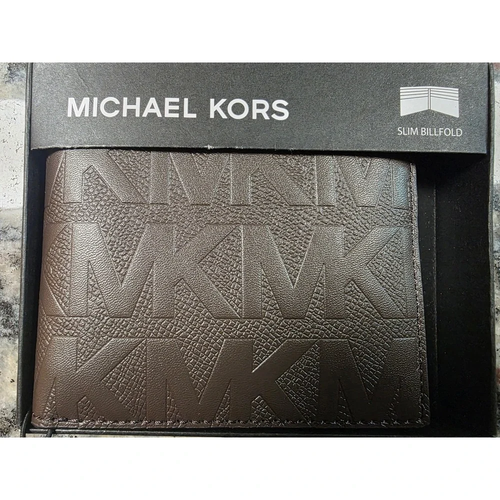 Michael Kors Andy Slim Billfold Brown Embossed Logo Mens Wallet 86F5SANF5O NEW